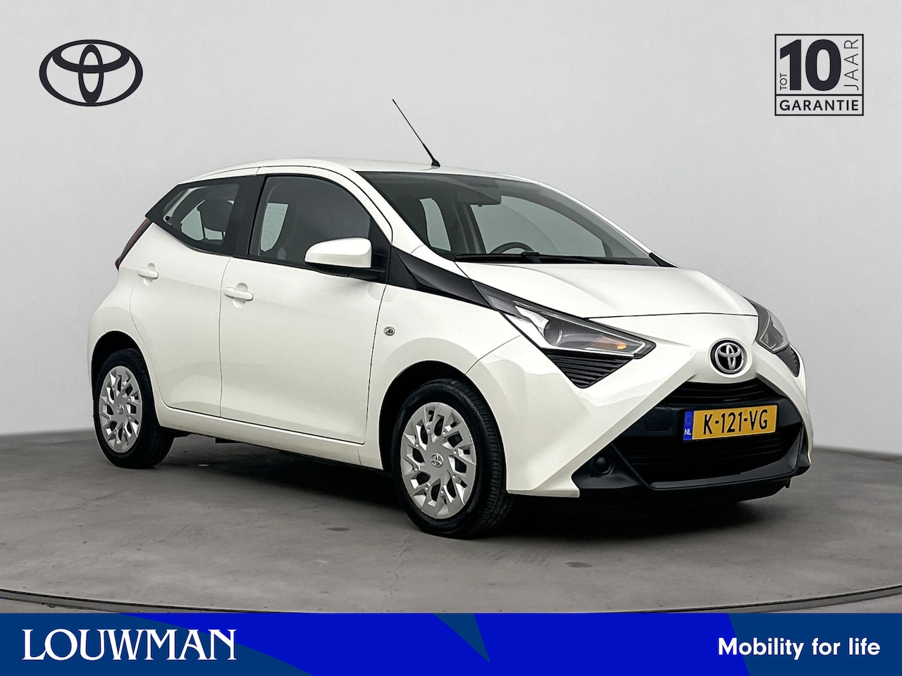 Toyota Aygo - 1.0 VVT-i x-play | Airco | Apple Carplay/Android Auto | - AutoWereld.nl