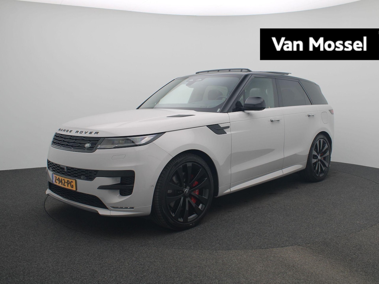 Land Rover Range Rover Sport - 3.0 P460e Dynamic HSE PHEV 23 inch | Stoel verwarming/koeling | Panorama dak | Memory stoe - AutoWereld.nl