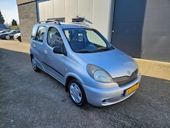 Toyota Yaris Verso - 1.3-16V VVT-i Luna AIRCO.Elekt Ramen