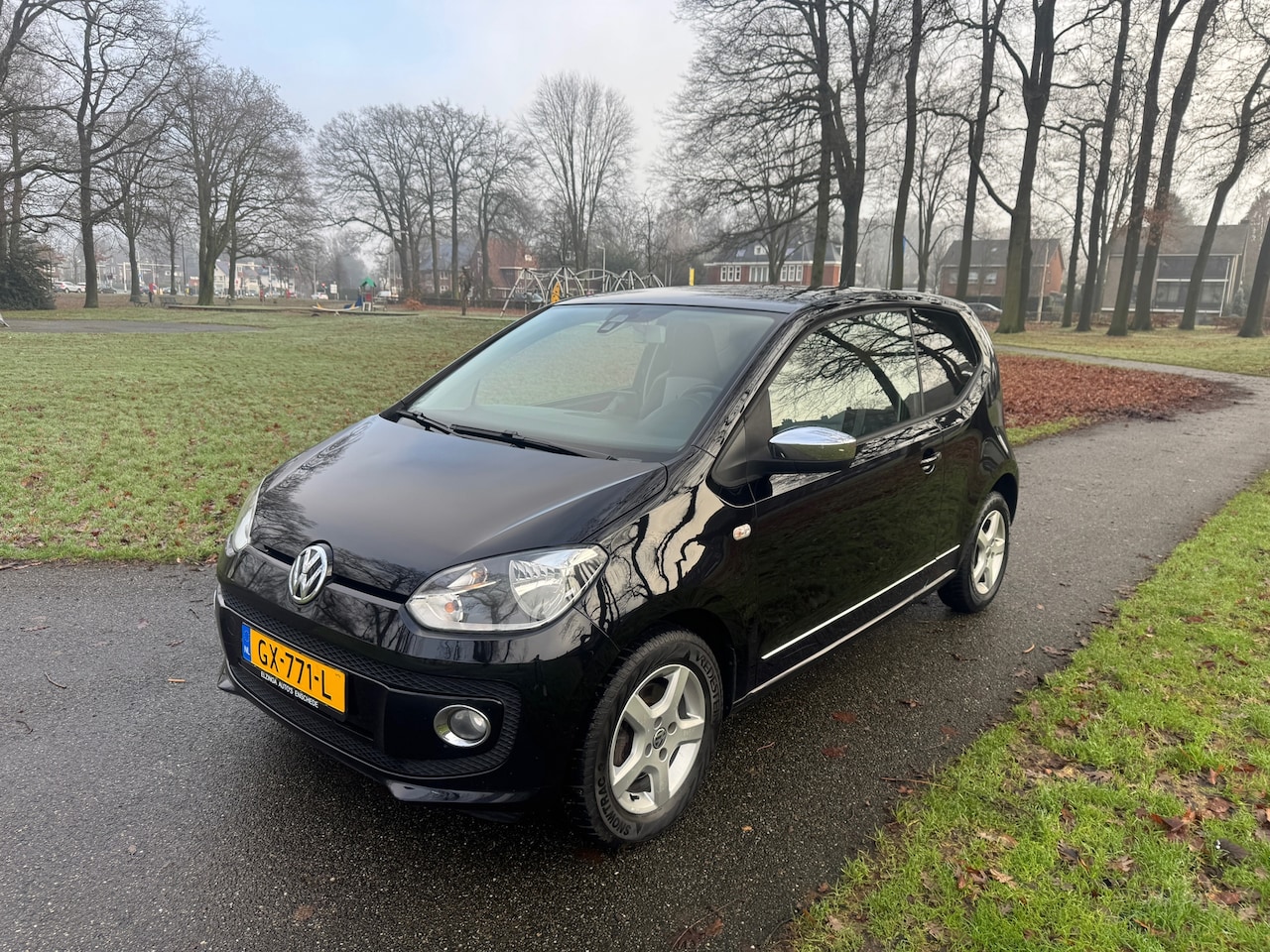 Volkswagen Up! - 1.0 high up! Veel opties-Nieuwe apk - AutoWereld.nl