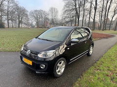 Volkswagen Up! - 1.0 high up Veel opties-Nieuwe apk