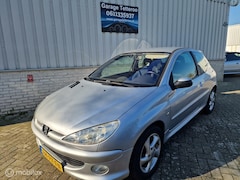 Peugeot 206 - 1.4-16V Quiksilver Nap, Nieuwe apk