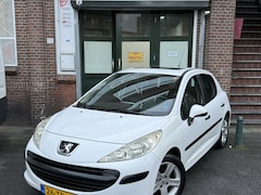 Peugeot 207 - 1.4-16V XR