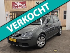 Volkswagen Golf - 1.6 FSI Trendline/AUTOMAAT/AIRCO/N.A.P/