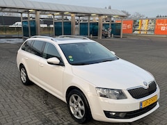 Skoda Octavia Combi - 2.0 TDI Greentech Ambition Businessline