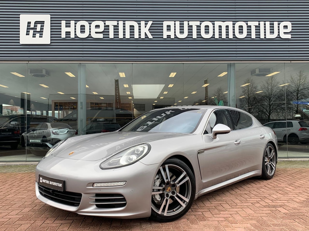 Porsche Panamera - 3.0 4S | 360° Camera | Bose | Porsche onderhouden | Lucht - AutoWereld.nl