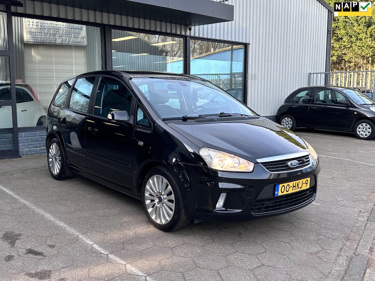 Ford C-Max - 1.8-16V Titanium Flexifuel*Airco*Panoramaraam* - AutoWereld.nl