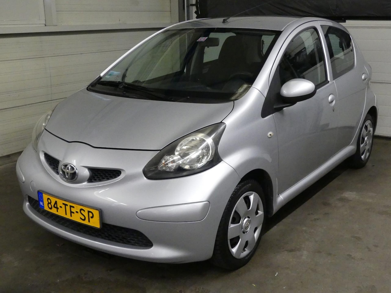 Toyota Aygo - 1.0-12V + - Automaat - Airco - 5 deurs - Mooie auto! - AutoWereld.nl