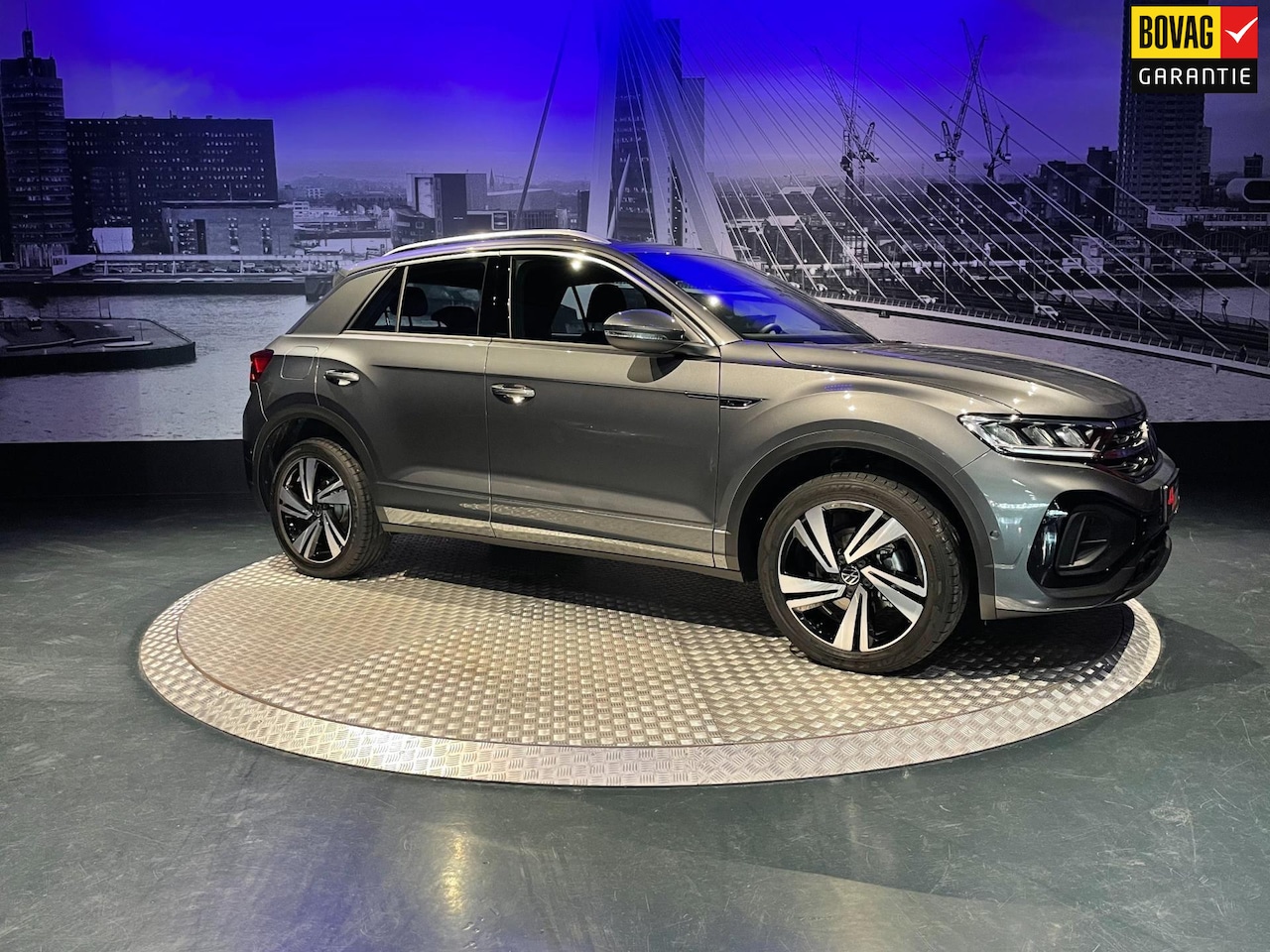 Volkswagen T-Roc - 1.5 TSI R-Line Business *Keyless*Appconnect*IQLight* - AutoWereld.nl