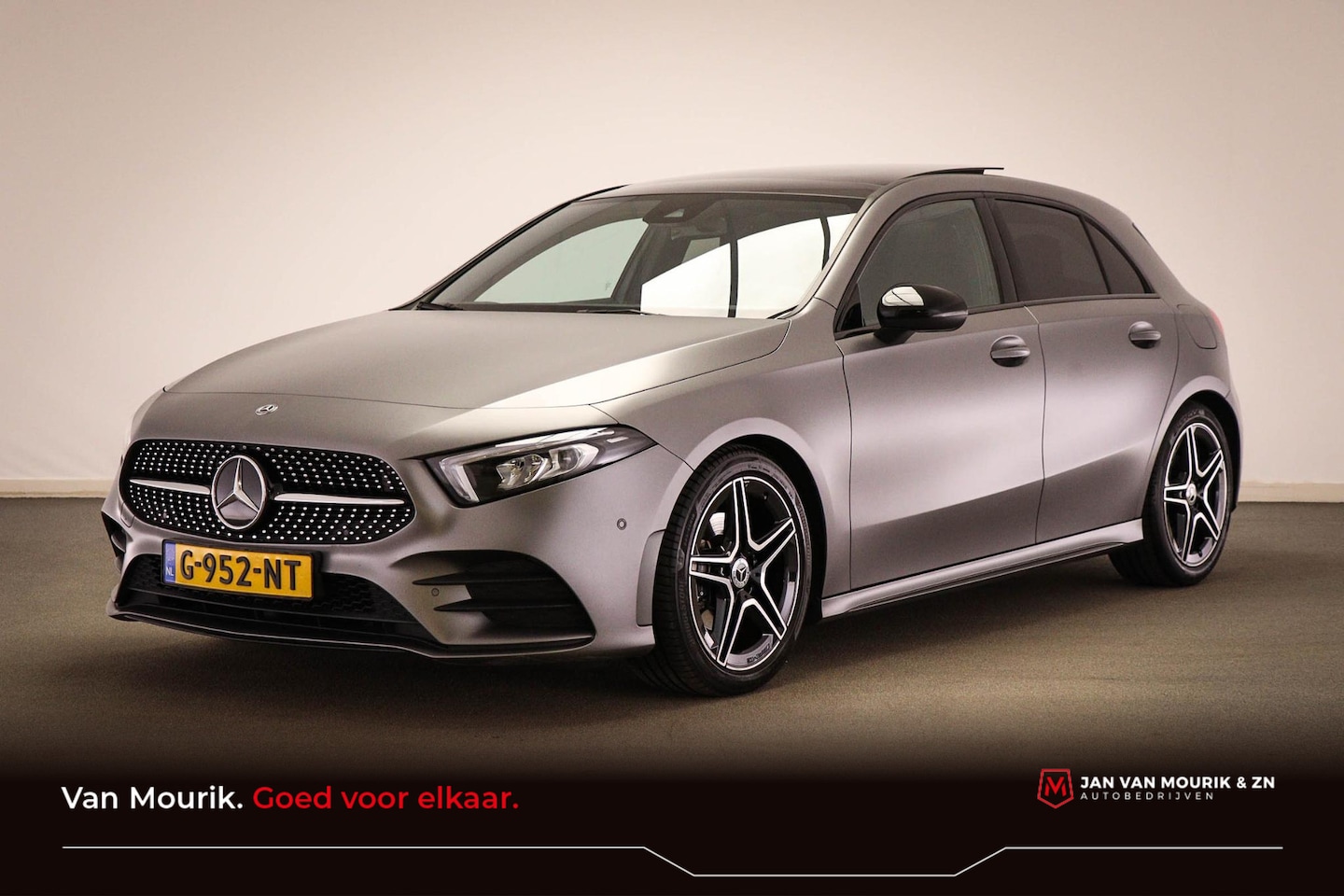 Mercedes-Benz A-klasse - 160 Business Solution AMG | PANORAMADAK | WIDESCREEN | APPLE | CAMERA - AutoWereld.nl