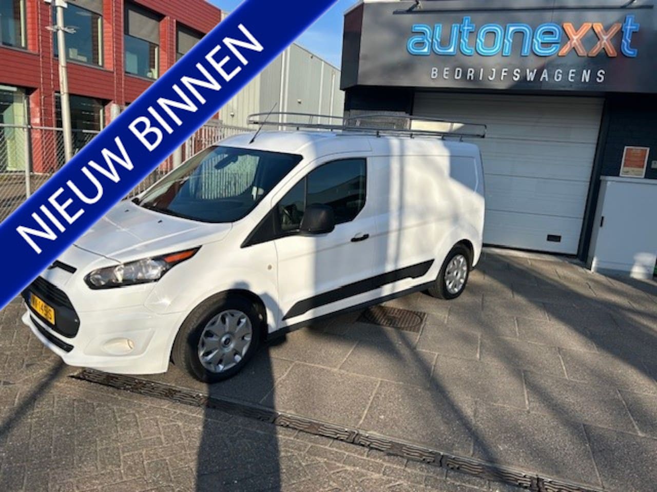 Ford Transit Connect - 1.5 TDCI L2 Trend AIRCO I IMPERIAAL I TREKHAAK I PDC I 3-ZITS I 1e EIGENAAR - AutoWereld.nl