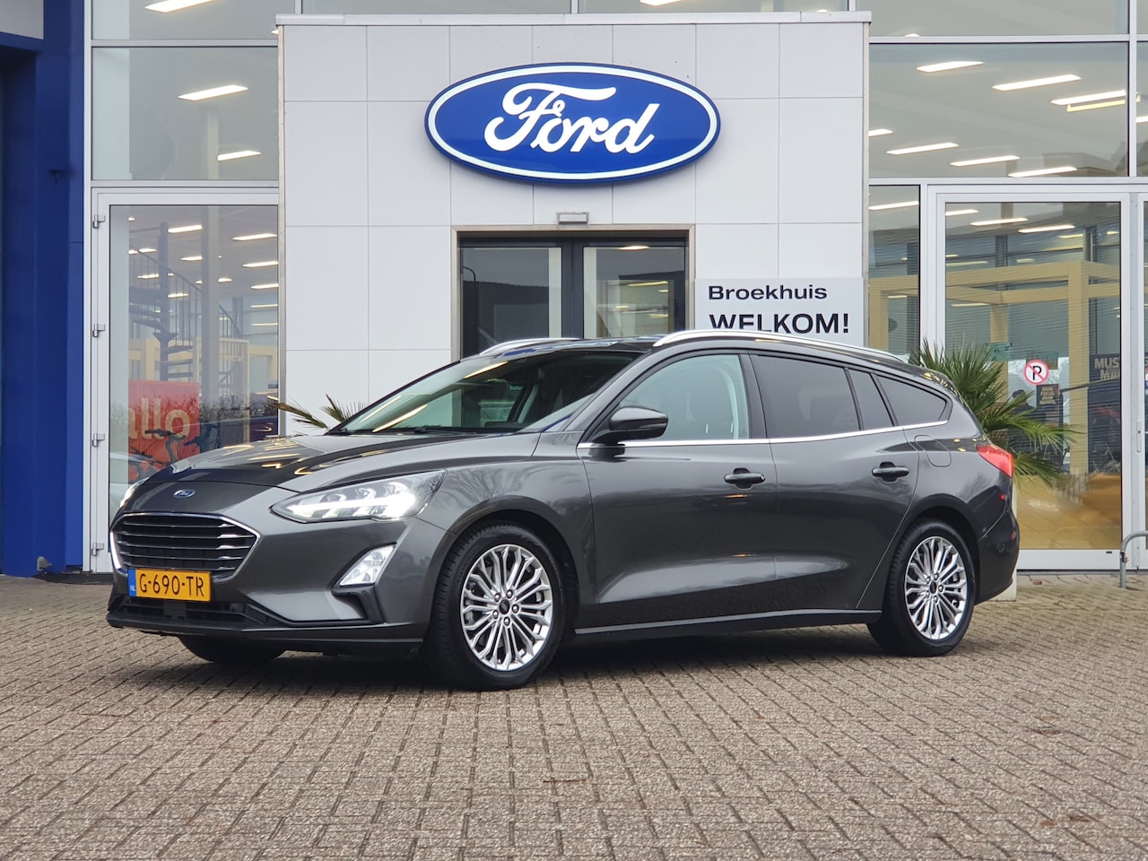 Ford Focus Wagon - Wagon 1.5 Titanium 150PK | Trekhaak | 17 inch | Privacy Glass | Carplay MANUAL - AutoWereld.nl