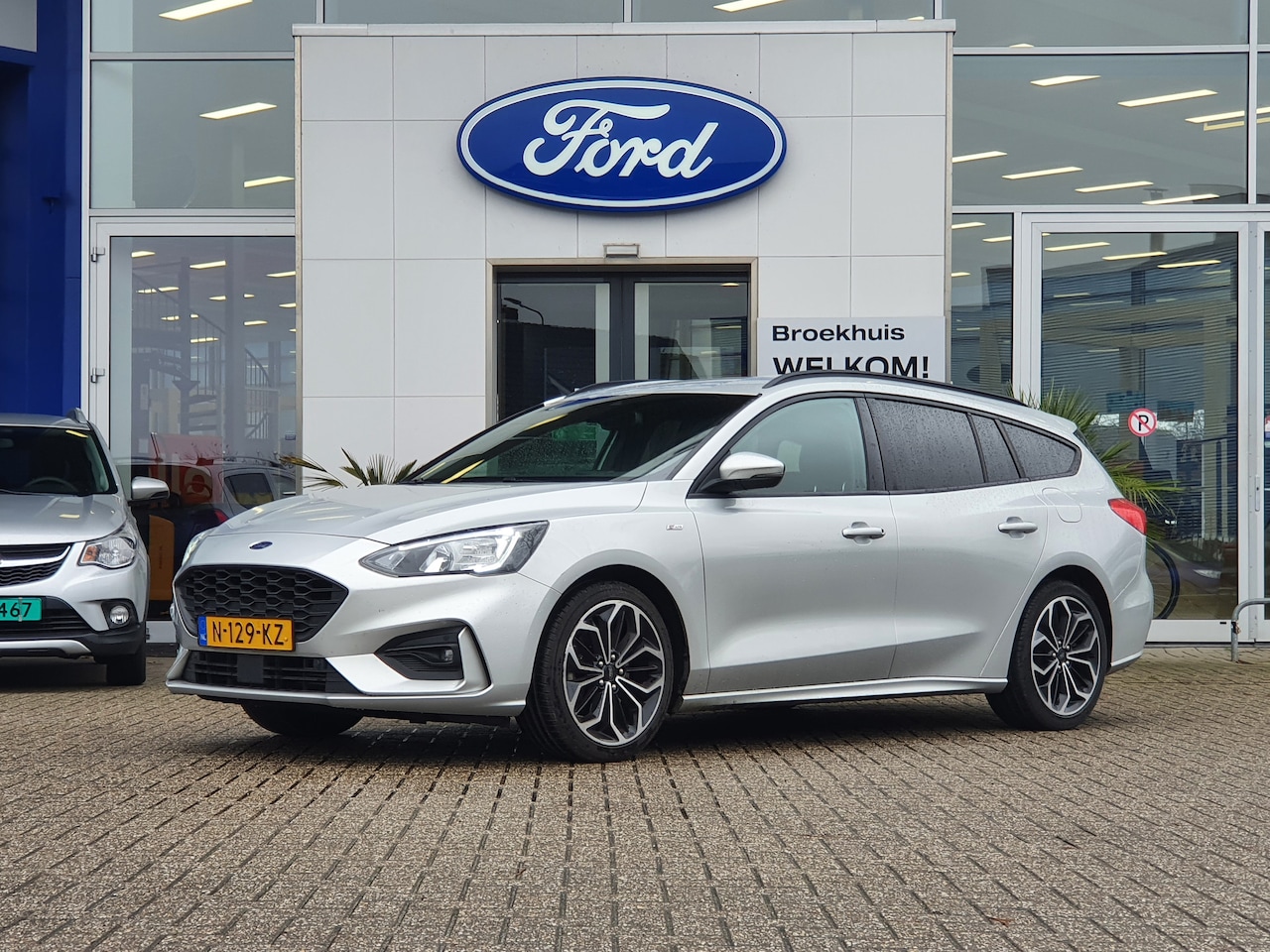 Ford Focus Wagon - Wagon 1.0 125PK ST Line | Winter Pack | 18 inch | Cruise Control | BTW-Auto MANUAL - AutoWereld.nl