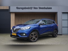 Renault Kadjar - 1.3 TCe 140pk Black Edition Pano.Dak Bose Trekhaak 19inch LM Leder/Alcantara LED Keyless *