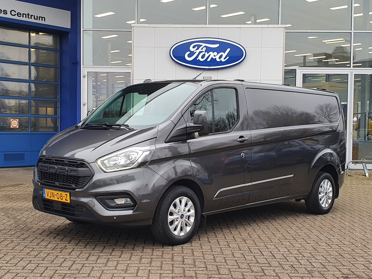 Ford Transit Custom - 300 2.0 TDCI L2H1 Limited | 2 zitplaatsen rechtsvoor | Apple Carplay/Android Auto|telefoon - AutoWereld.nl