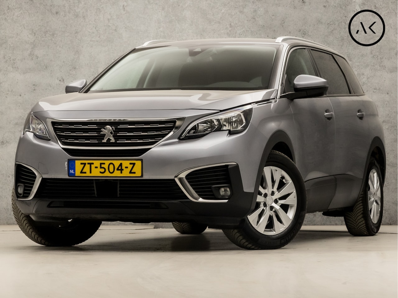 Peugeot 5008 - 1.2 PureTech Sport 7 Persoons (APPLE CARPLAY, GROOT NAVI, CLIMATE, GETINT GLAS, SPORTSTOEL - AutoWereld.nl