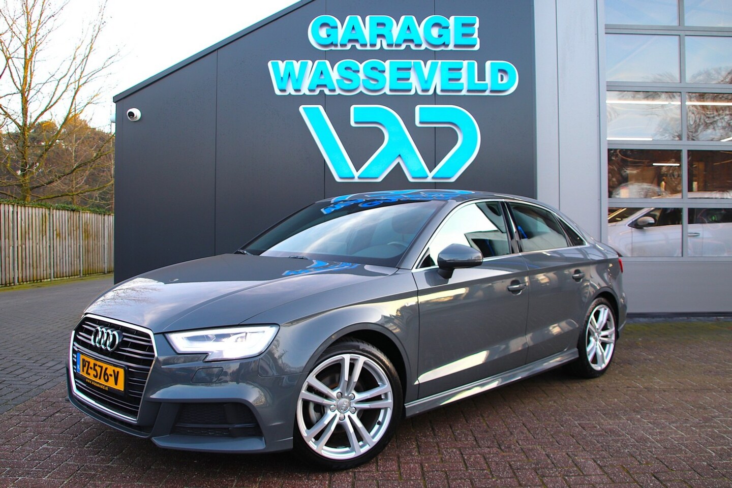 Audi A3 Limousine - 1.0 TFSI Sport 3x S Line Edition NL 1.Eigen/Stoelverw/Trekhaak - AutoWereld.nl