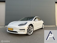 Tesla Model 3 - Long Range AWD 75 kWh Pearl White Autopilot BTW