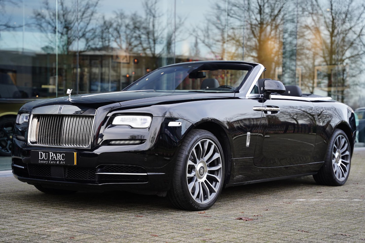 Rolls-Royce Dawn - 6.6 V12 New Service - AutoWereld.nl