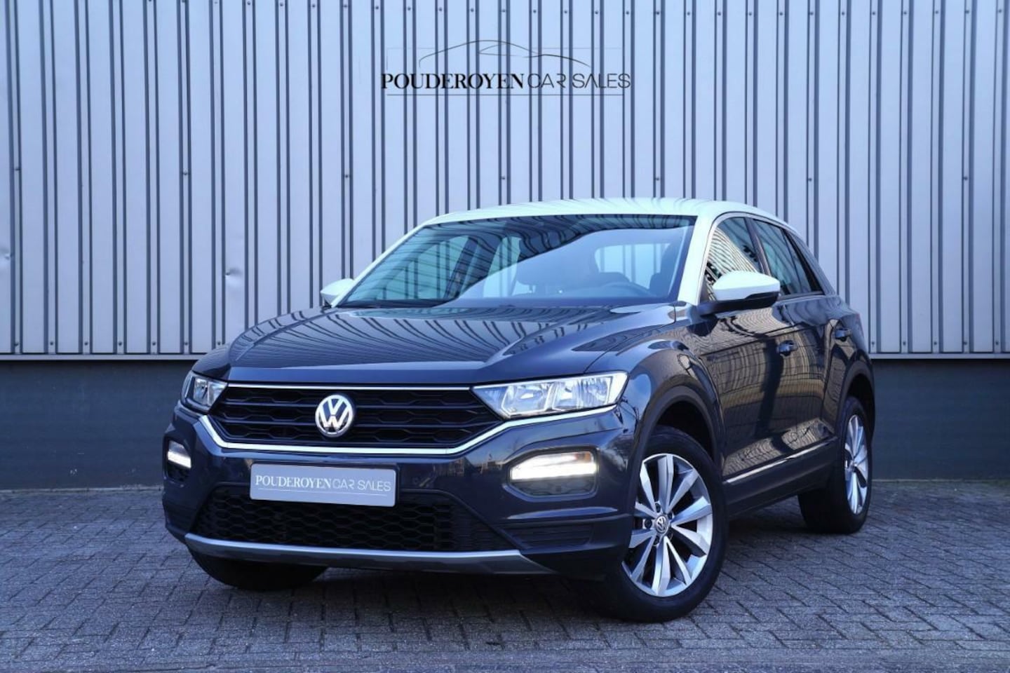 Volkswagen T-Roc - 1.0 TSI Style / 17" / Dealerauto / Carplay - AutoWereld.nl