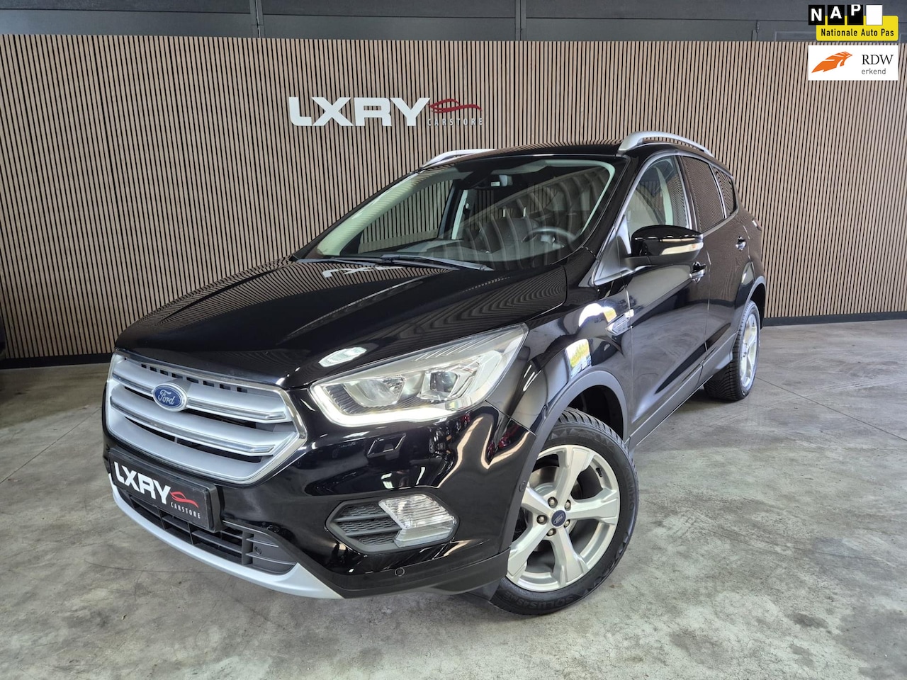 Ford Kuga - 1.5 EcoBoost Titanium | Navi | Clima | Cruise | PDC | Camera | Stoel & Stuurwielverwarming - AutoWereld.nl