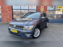 Volkswagen Tiguan - 1.4 TSI Comfortline Business |Apple Carplay|Navigatie|Lane Asist|Adaptieve cruisecontrol