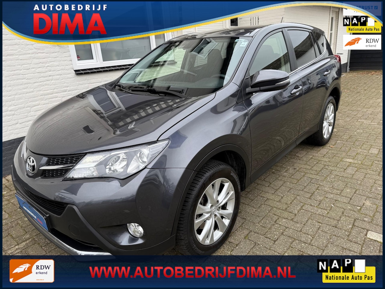 Toyota RAV4 - 2.0 Dynamic 4WD Automaat/ 1e Eigenaar/ Camera/ ECC/ Elec Achterklep/ Navi - AutoWereld.nl