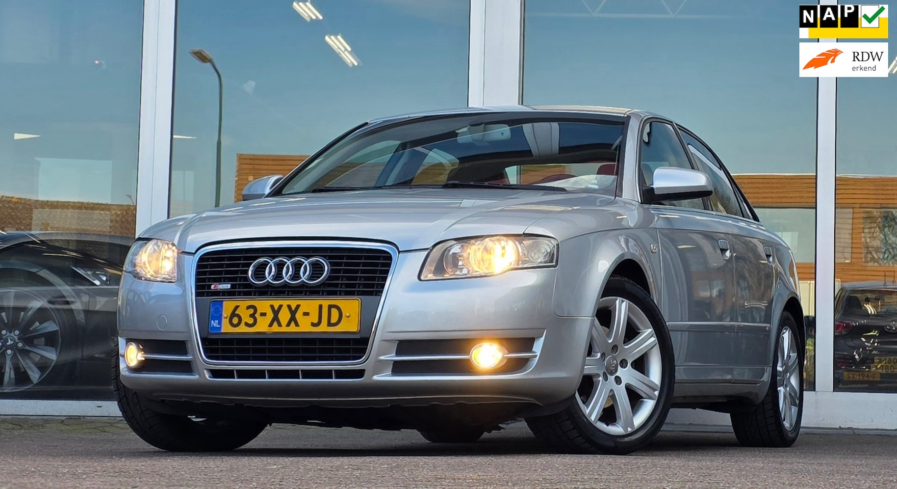 Audi A4 Limousine - 2.0 Advance Bose Trekhaak Clima Mooi! - AutoWereld.nl