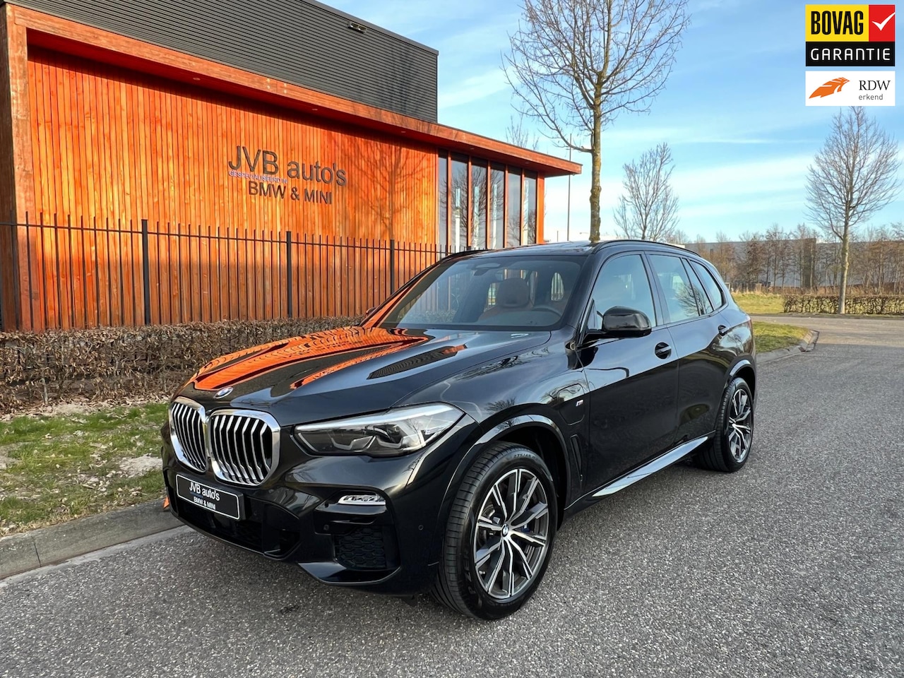 BMW X5 - XDrive45e M-sport, M-stoel, panoramadak, Trekhaak - AutoWereld.nl