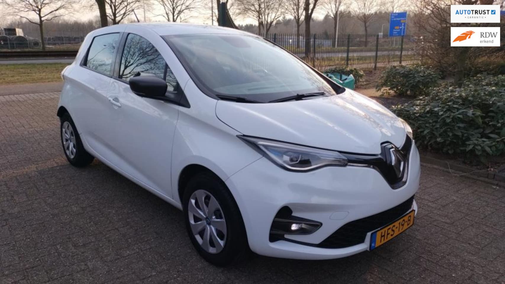 Renault Zoe - R110 Life 52 kWh (huur Accu) 32500 km - AutoWereld.nl