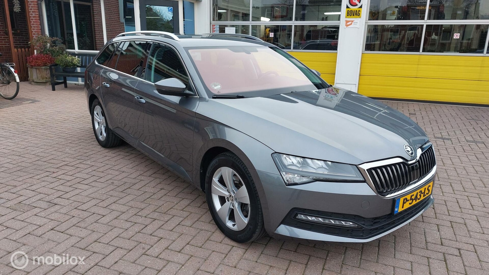 Skoda Superb Combi - 1.5 TSI ACT Business Edition Plus 1.5 TSI ACT Business Edition Plus - AutoWereld.nl