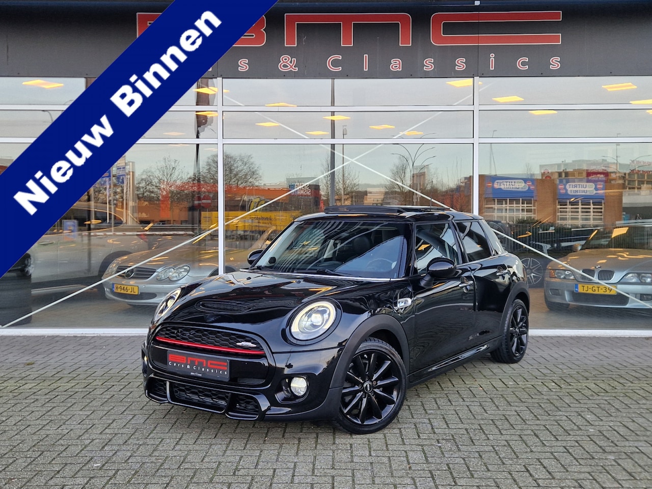 MINI John Cooper Works - Mini 2.0 S JCW Pack Panorama Lounge Navigatie prof Harman Kardon - AutoWereld.nl