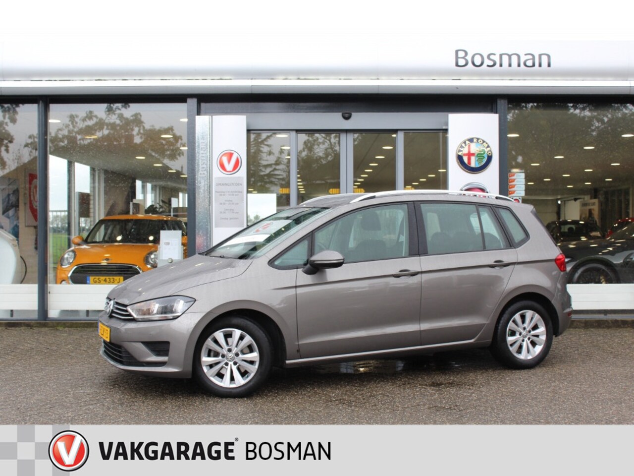 Volkswagen Golf Sportsvan - 1.4 TSI Comfortline/NAVIGATIE/PDC/AIRCO - AutoWereld.nl