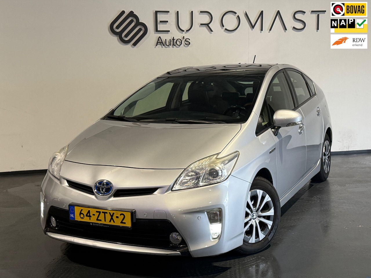 Toyota Prius - 1.8 Business Navi Cruise Schuifdak Nieuwe Apk - AutoWereld.nl