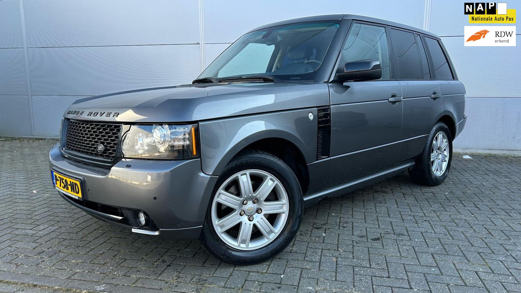 Land Rover Range Rover - 4.4 V8 Vogue 4.4 V8 Vogue, Facelift, Xenon, Luchtvering, Schuifdak - AutoWereld.nl