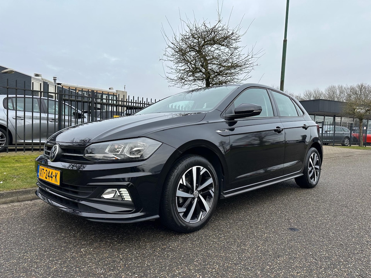 Volkswagen Polo - 1.0 TSI 95pk Comfortline Business R-Line Navigatie Apple Carplay - AutoWereld.nl