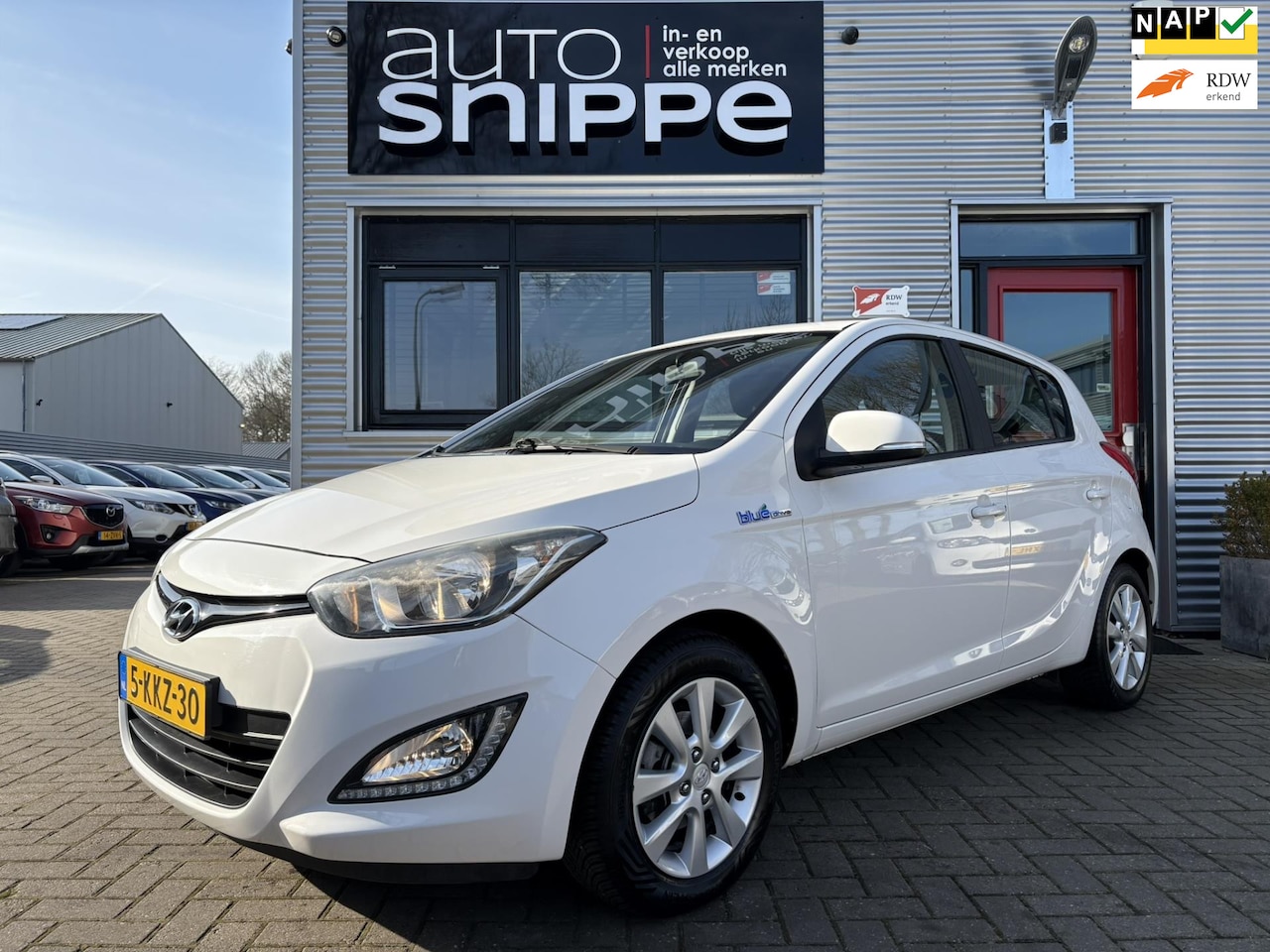 Hyundai i20 - 1.2i i-Deal -5DRS.-AIRCO-LED-LICHTMETALEN VELGEN-BLUETOOTH-RADIO/CD/USB/AUX-ORIGINEEL NEDE - AutoWereld.nl