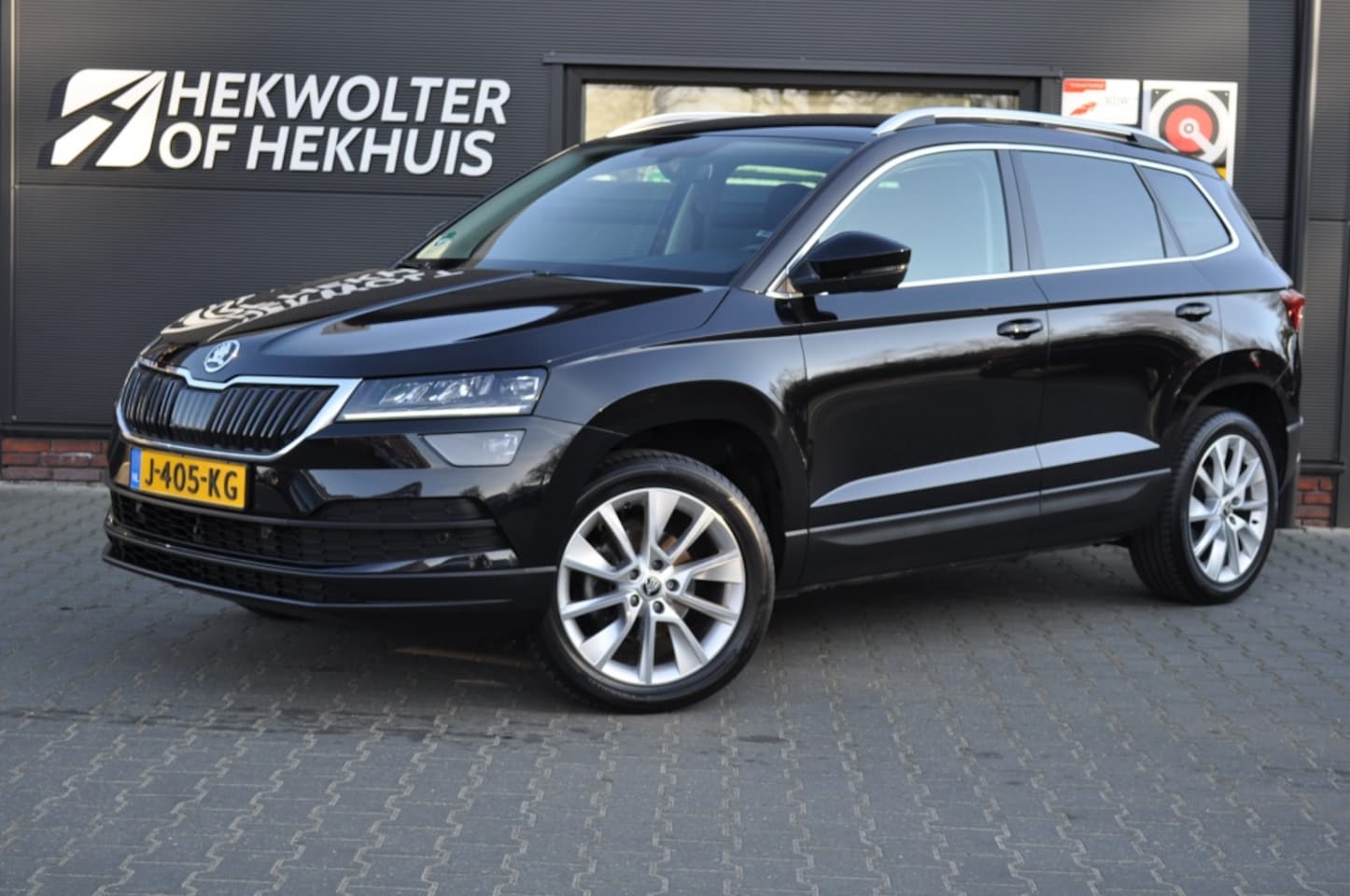 Skoda Karoq - 1.5 TSI 150 PK Bus. Ed. | Trekhaak | Navi | Camera | Keyless | A - AutoWereld.nl