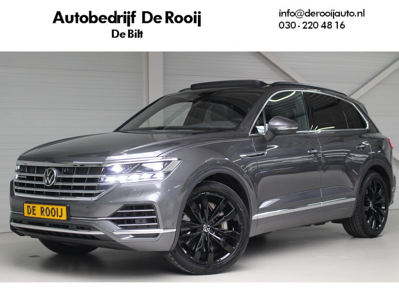 Volkswagen Touareg - 3.0 TSi eHybrid 4MOTION Elegance Luchtvering | Trekhaak | Nachtzichtassistent | 21" Suzuka - AutoWereld.nl