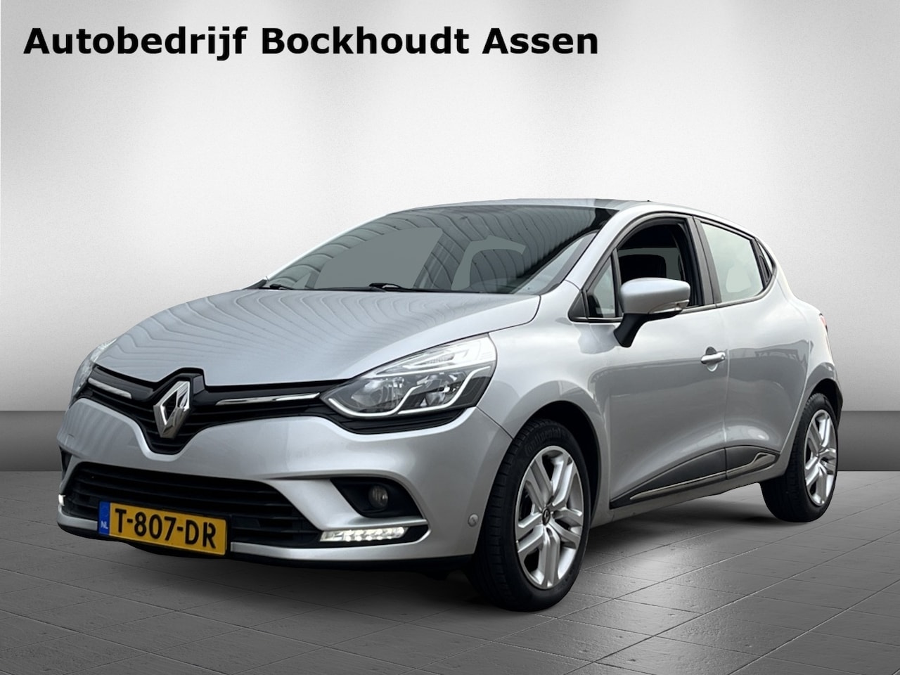 Renault Clio - 1.2 | Navi | Airco | Cruise | Bluetooth - AutoWereld.nl