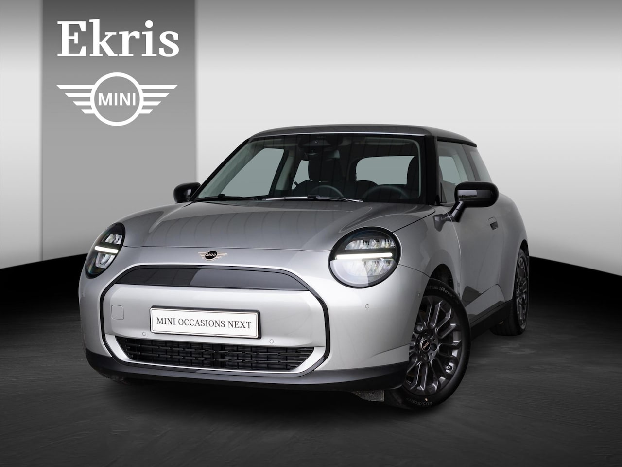 MINI Cooper - E Essential + 17 inch + Navigatie + Apple Carplay + Warmtepomp - AutoWereld.nl