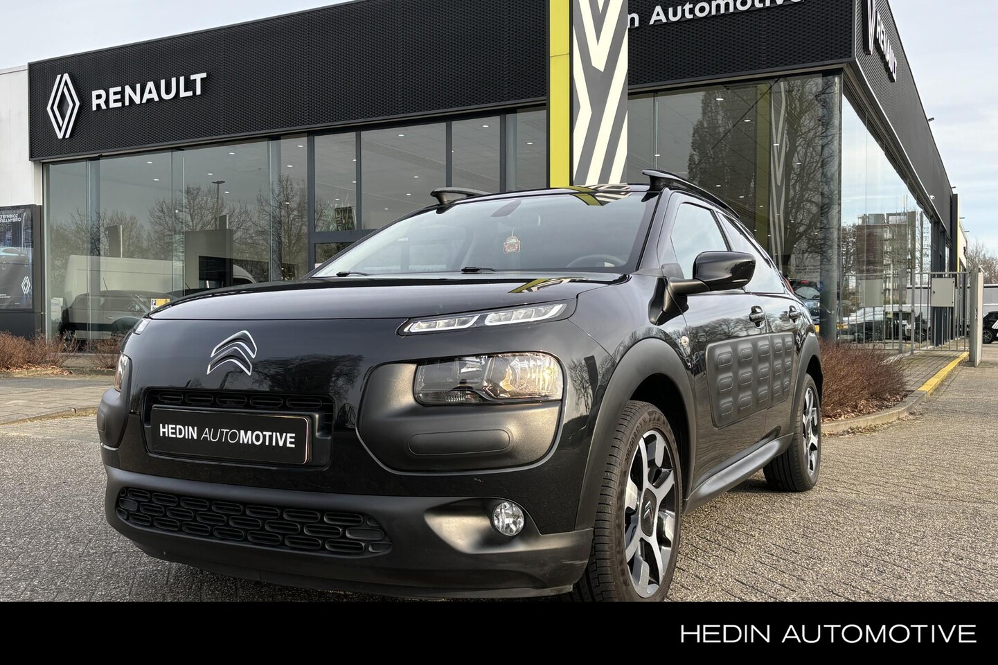 Citroën C4 Cactus - 1.2 PureTech Shine Climate, Camera, Nav, LMV, 110pk - AutoWereld.nl