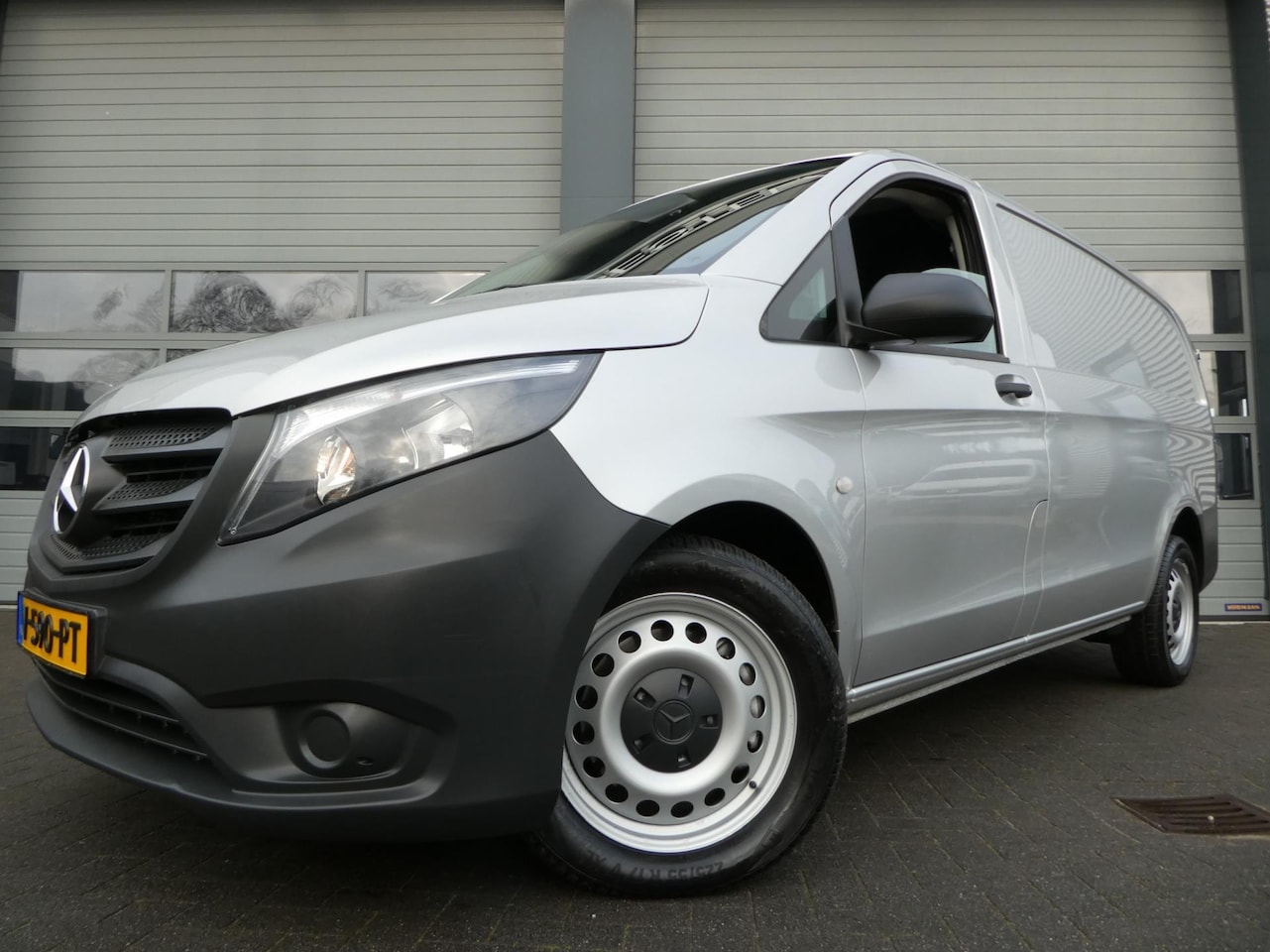 Mercedes-Benz Vito - 114 CDI Lang 114cdi Lang, Automaat, Camera, Navigatie, Cruisecontrol. - AutoWereld.nl