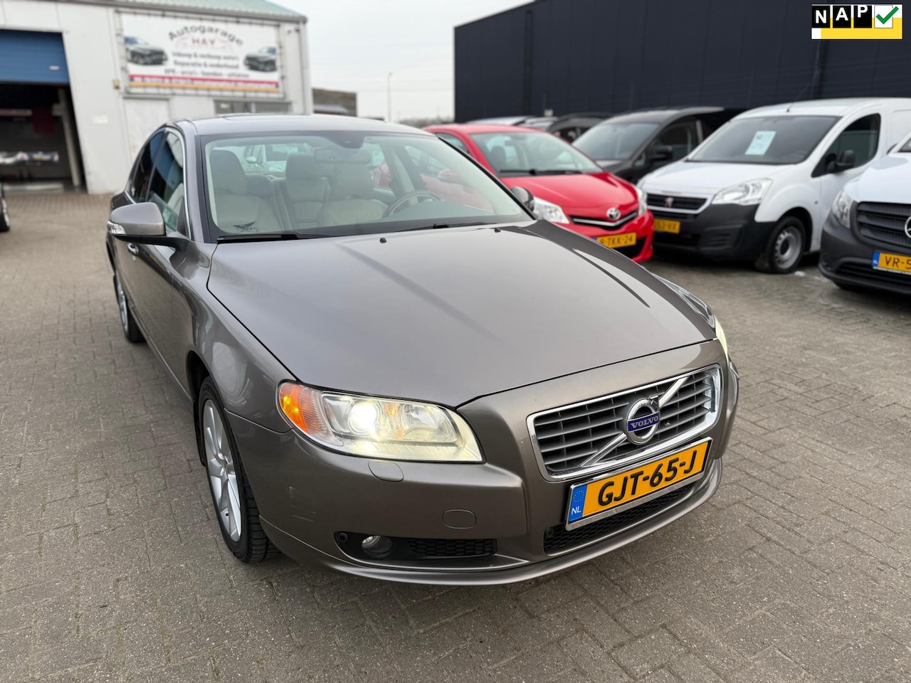 Volvo S80 - 2.5 T Momentum 2.5 T Momentum - AutoWereld.nl