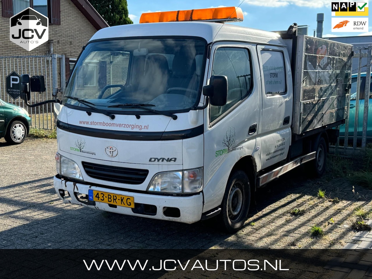 Toyota Dyna - 100 2.5 D4-D 90 DC Kiepwagen - AutoWereld.nl