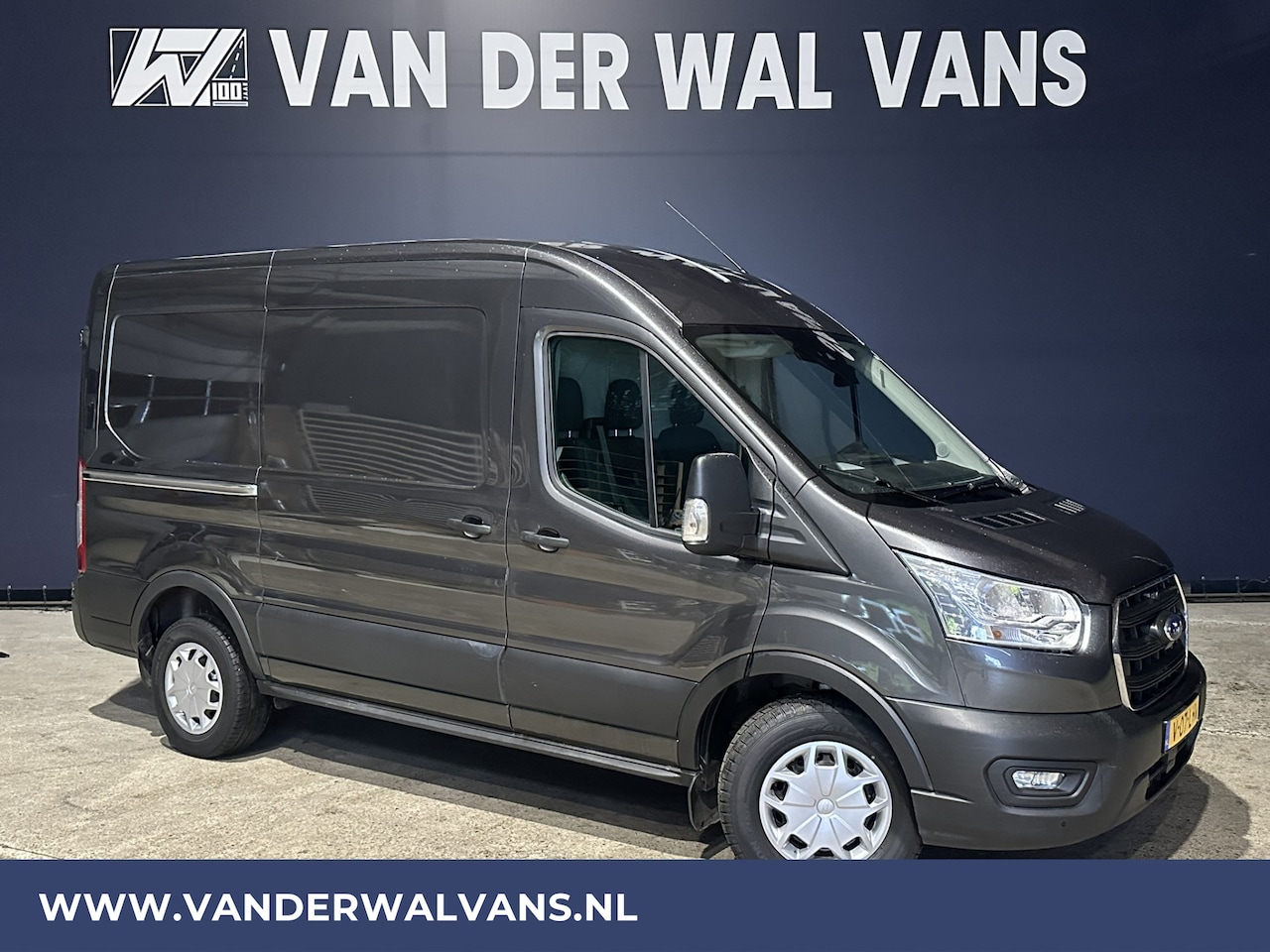 Ford Transit - 2.0 TDCI 131pk L2H2 Euro6 Airco | Cruisecontrol | 2800kg Trekhaak | Parkeersensoren Bijrij - AutoWereld.nl