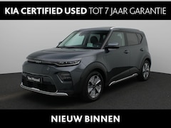 Kia e-Soul - ExecutiveLine 64 kWh | Navigatie | Climate Control | HUD | Kunst Leer | Elektr. Stoel | Op