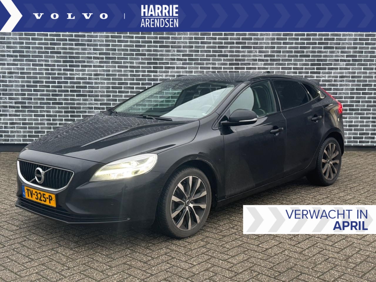 Volvo V40 - 2.0 T3 Dynamic Edition | Panoramadak | Harman Kardon audio | Standkachel | Parkeersensoren - AutoWereld.nl