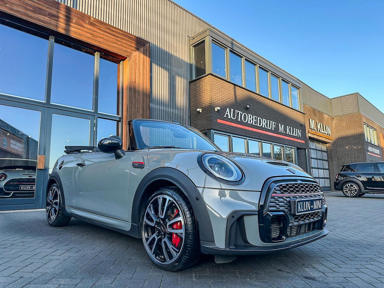 MINI Cabrio - Mini 2.0 John Cooper Works F1 aut 231pk Nardo/dig cockpit/navi/led/18"Jcw - AutoWereld.nl