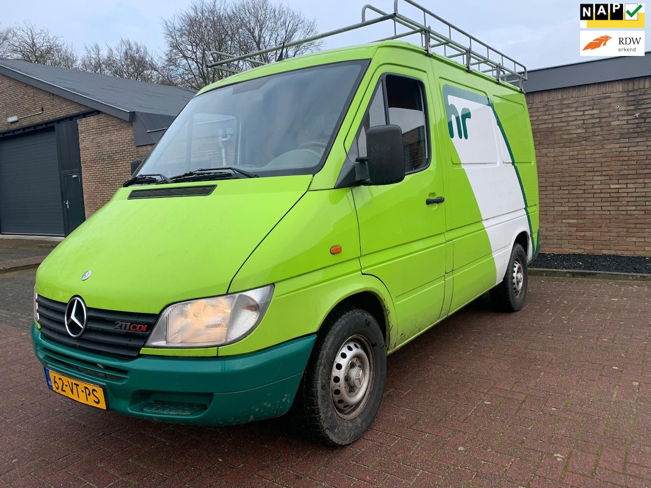 Mercedes-Benz Sprinter - 211 CDI 2.2 300 Original mooie bus met apk! - AutoWereld.nl